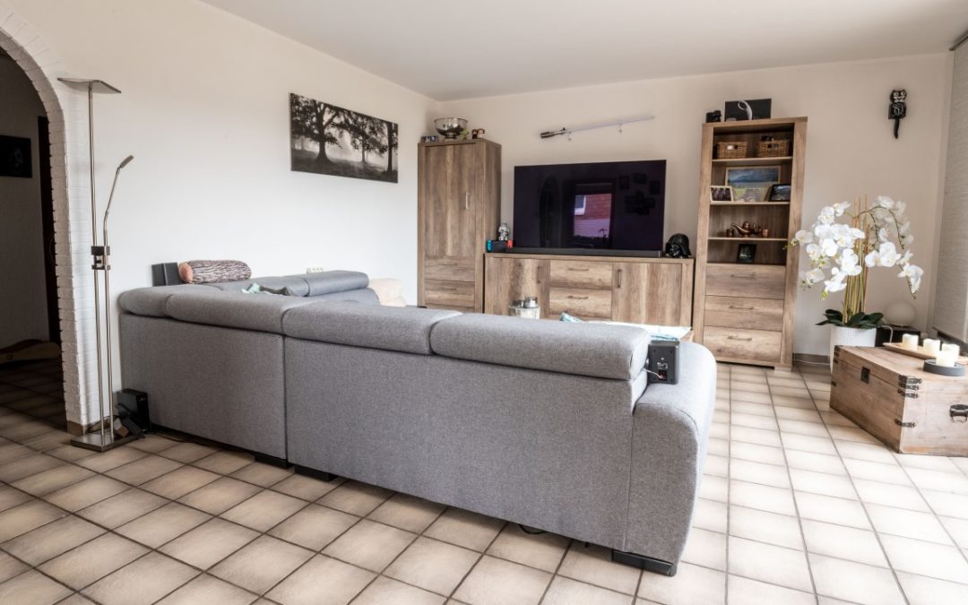 Neue Immobilie – große Maisonette-Wohnung mit Dachterrasse in Oberhausen Alsfeld
